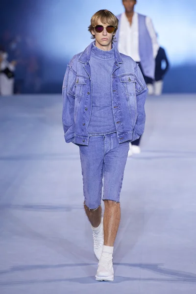 Look 82